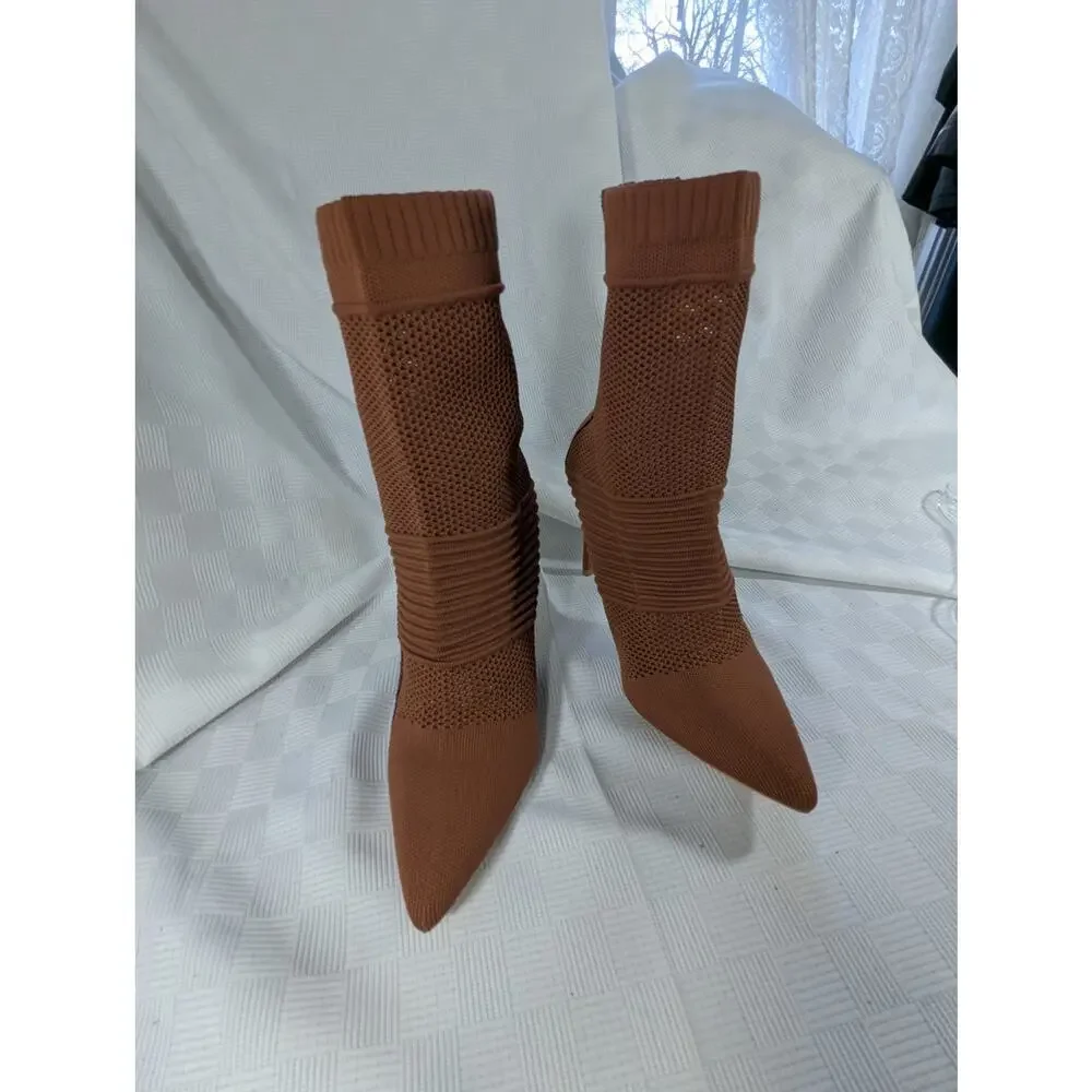 NWOT! ROUGE HELIUM! LUXE BROWN KNIT ELASTIC FITTED STILETTO ANKLE BOOTS! SZ 10M